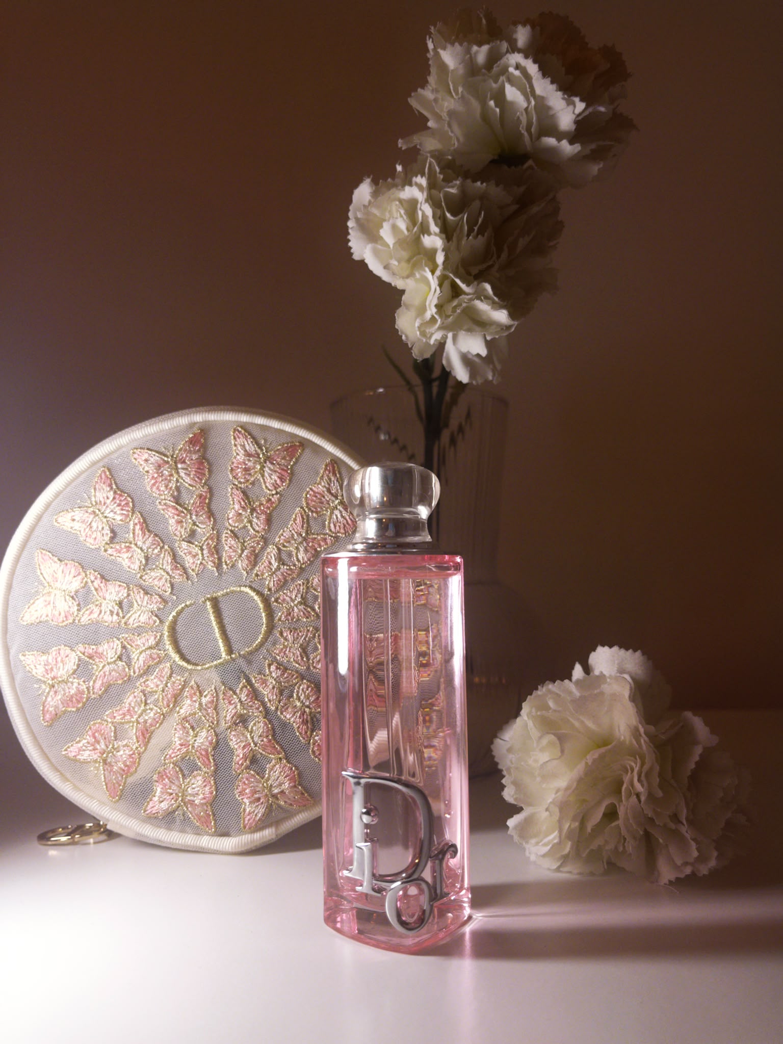Dior Addict Rosy Glow – הבקבוק