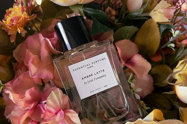 Ambre Latte Essential Perfumes